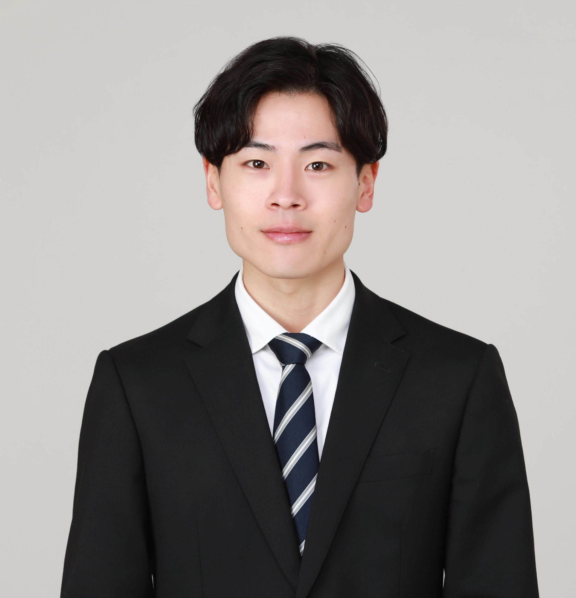 写真(黒木輝晟)正方形-1