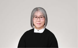 香本真江