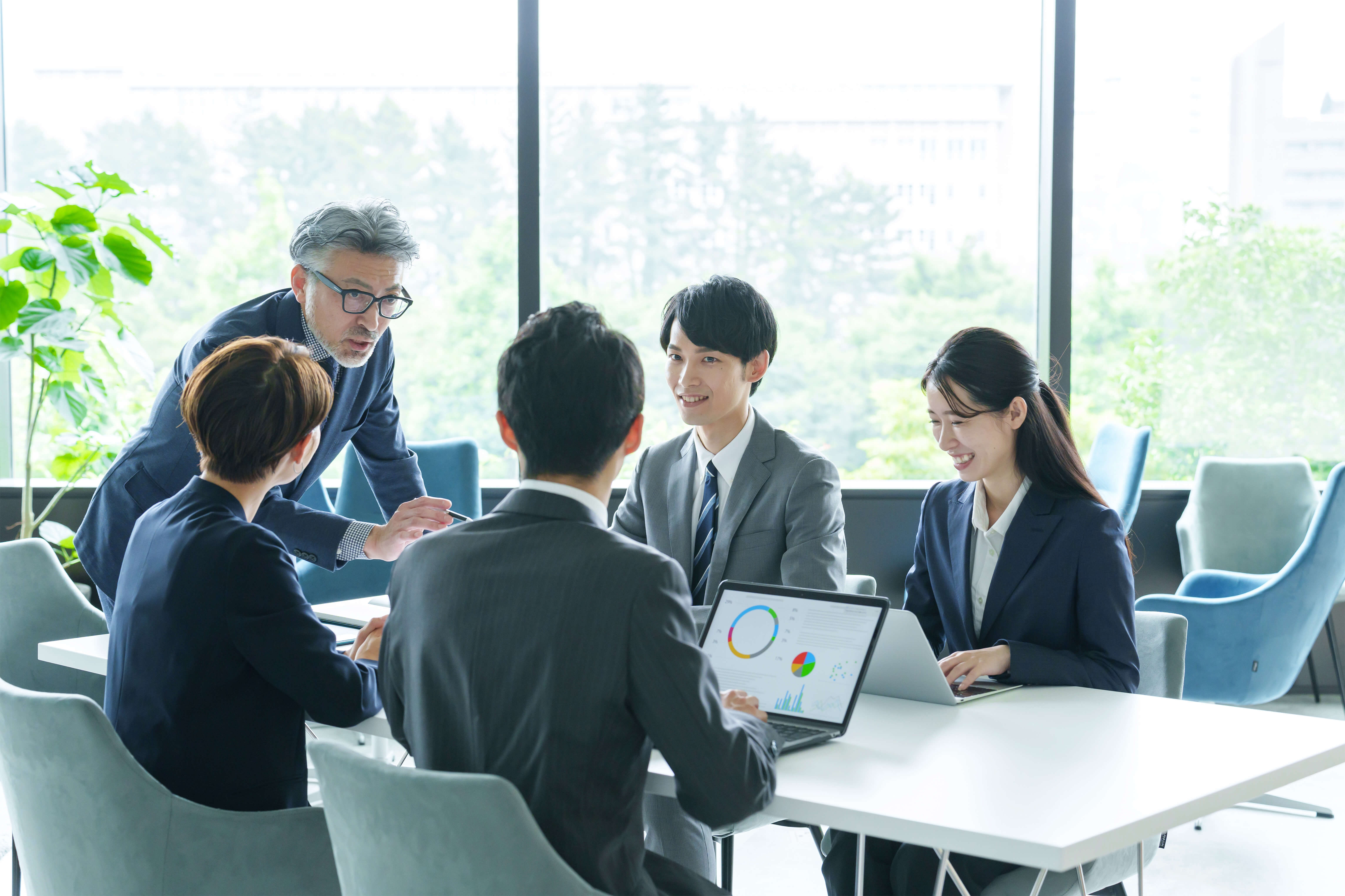 ビジネスパーソン（日経ID会員）を対象とした調査